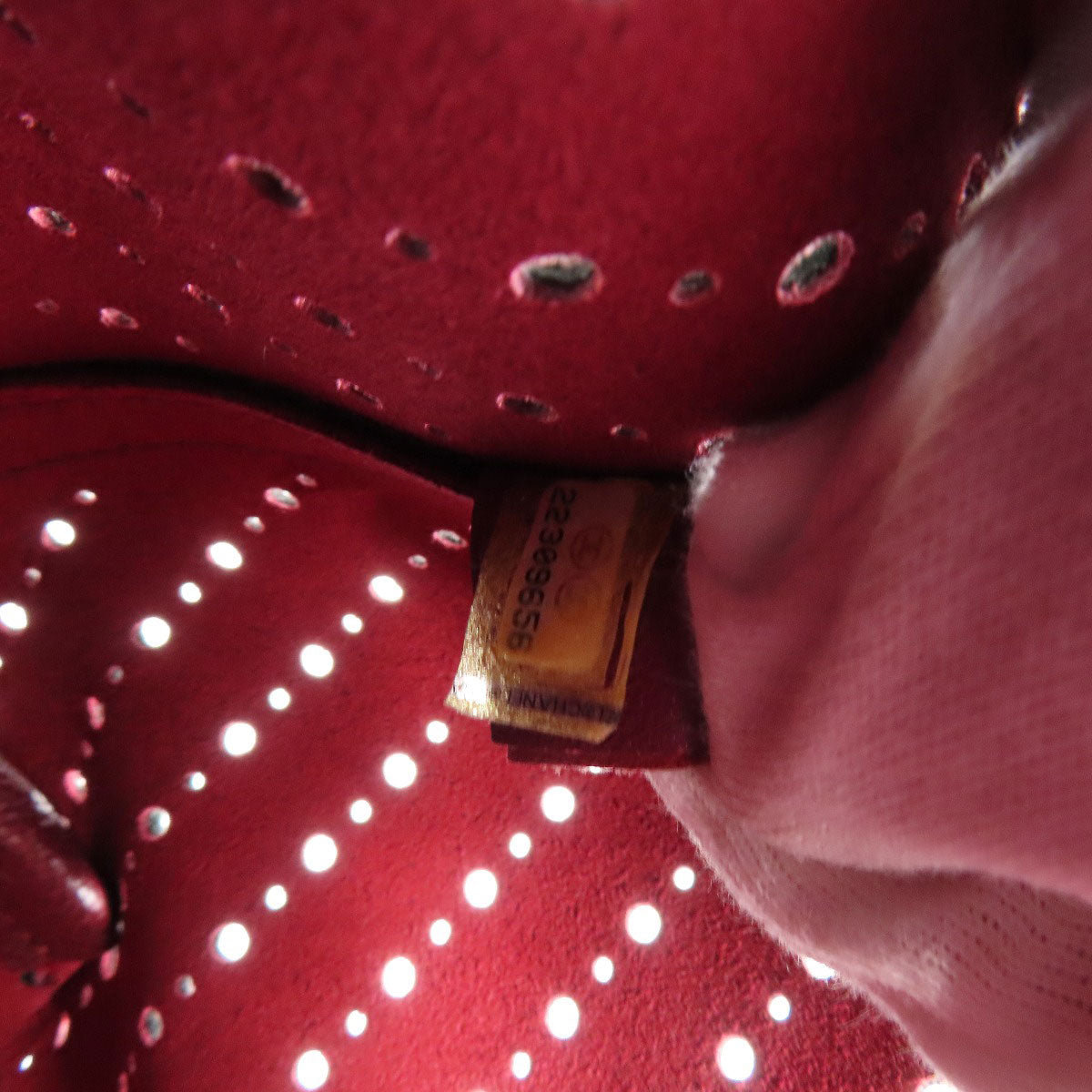 CHANEL Chain Tote Punching SilverHardware Tote Bag Grained Calfskin Skin Ladies [Used]