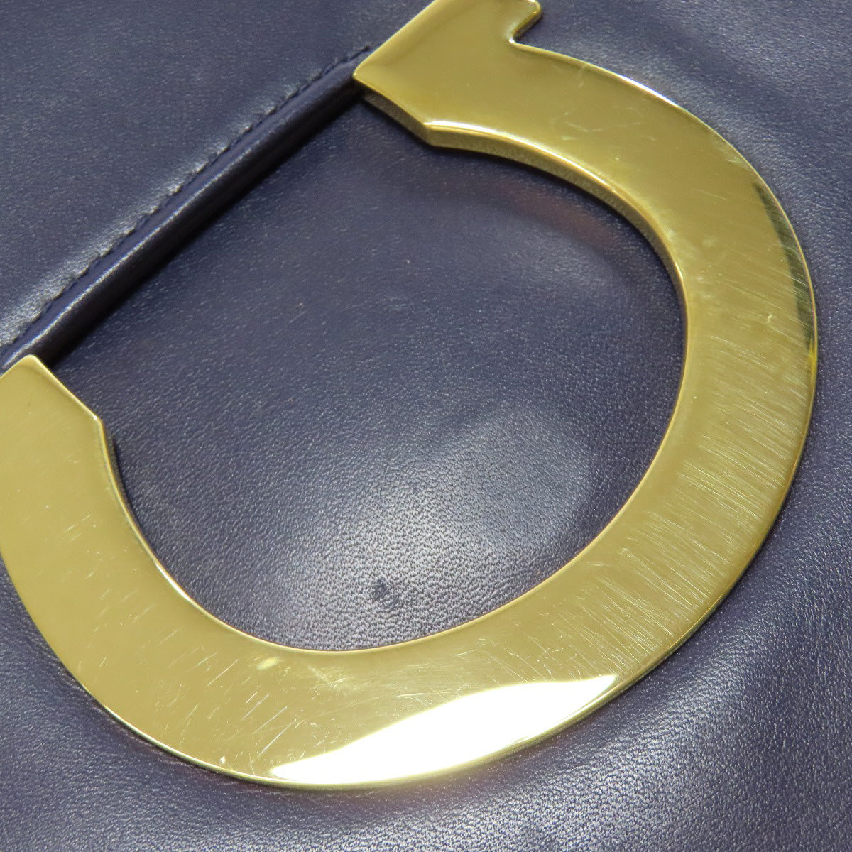 Salvatore Ferragamo GanciniHardware ChainShoulder Shoulder Bag Leather Ladies [Used]