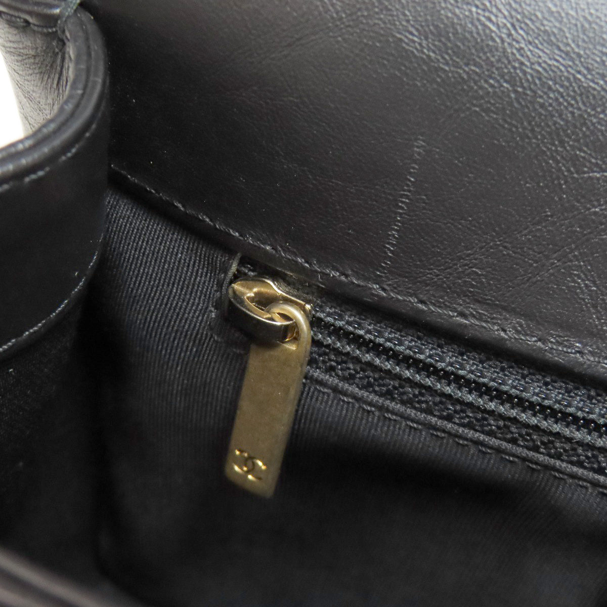 CHANEL Chevron V-stitch GoldHardware 2WAY Handbag Calf Ladies [Used]