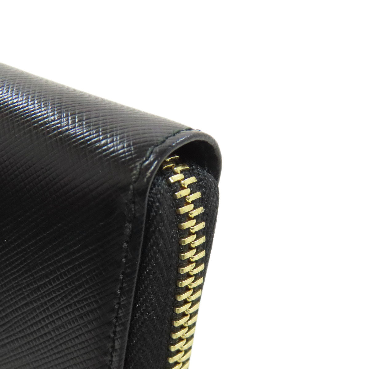 Salvatore Ferragamo Vara ribbon Long wallet (with coin pocket) Leather Ladies [Used]