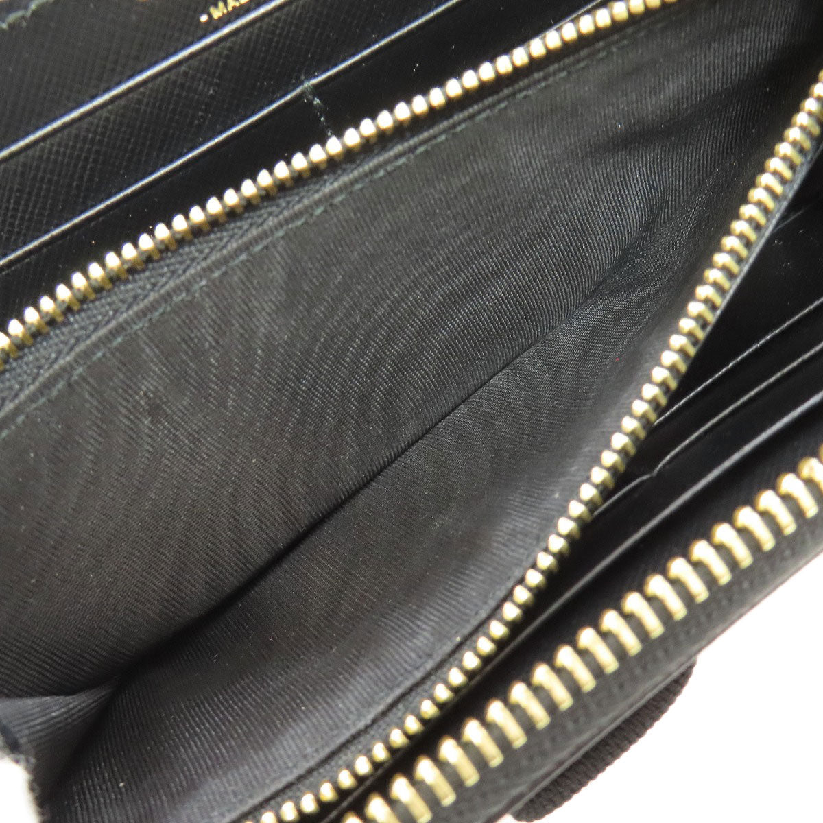 Salvatore Ferragamo Vara ribbon Long wallet (with coin pocket) Leather Ladies [Used]