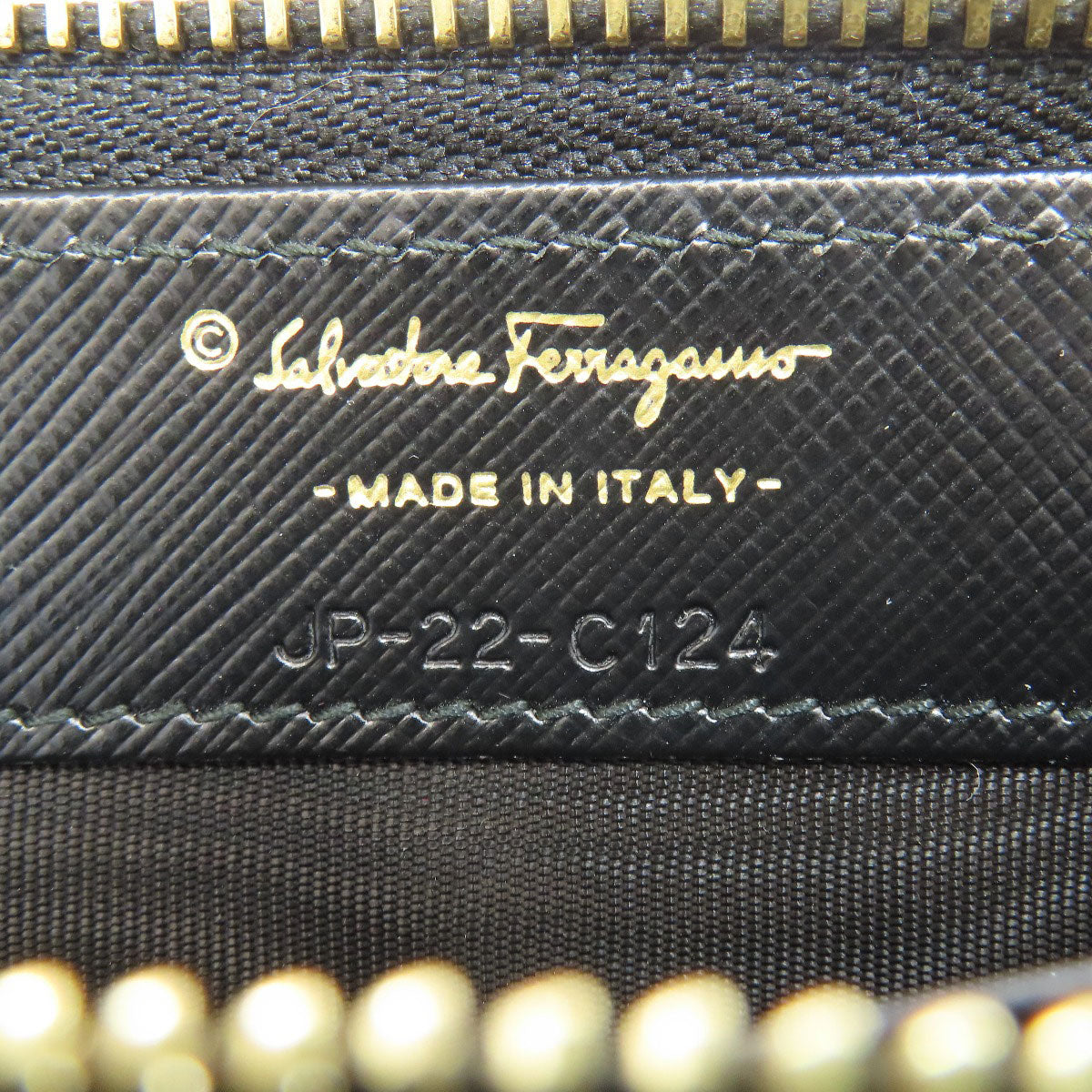 Salvatore Ferragamo Vara ribbon Long wallet (with coin pocket) Leather Ladies [Used]