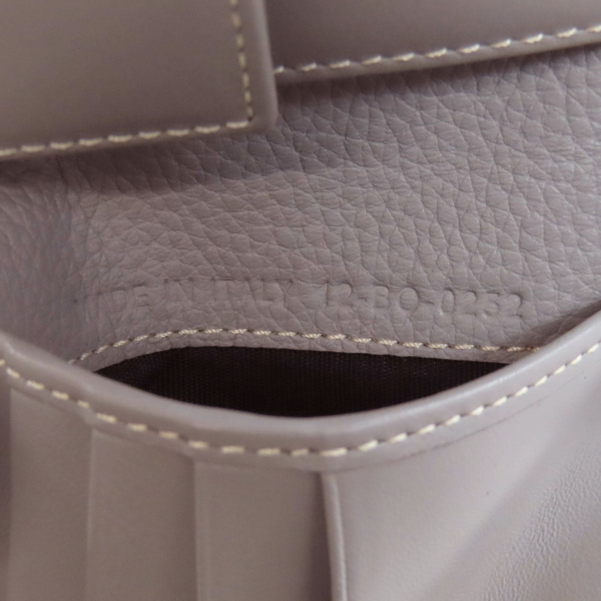 CHRISTIAN DIOR logo Bifold Wallet with Coin Pocket Leather Ladies [Used]