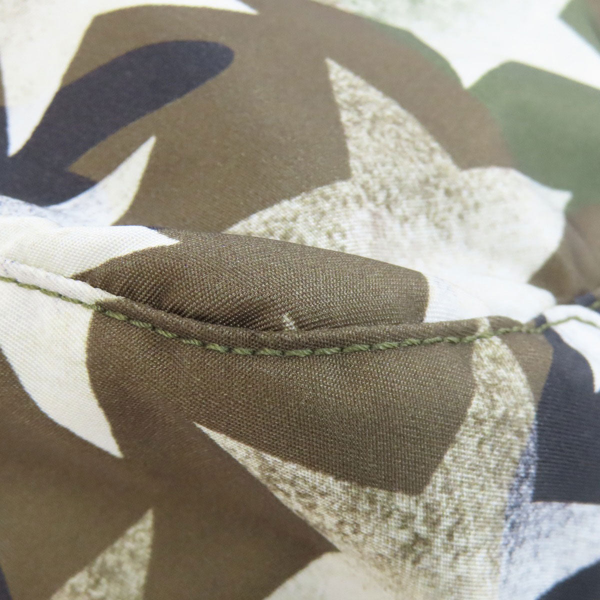 VALENTINO Camouflage pattern Star motif Shoulder Bag Nylon Ladies [Used]