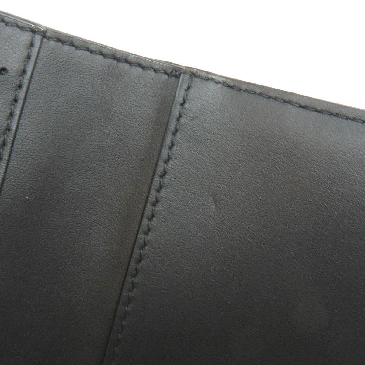 BURBERRY Lola TB logo Bifold Wallet with Coin Pocket Leather Ladies [Used]