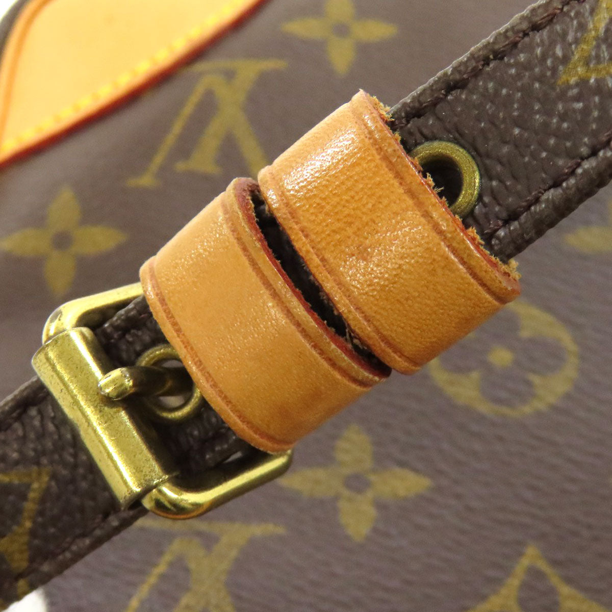 LOUIS VUITTON M45266 Dunouve Shoulder Bag Monogram canvas Ladies [Used]