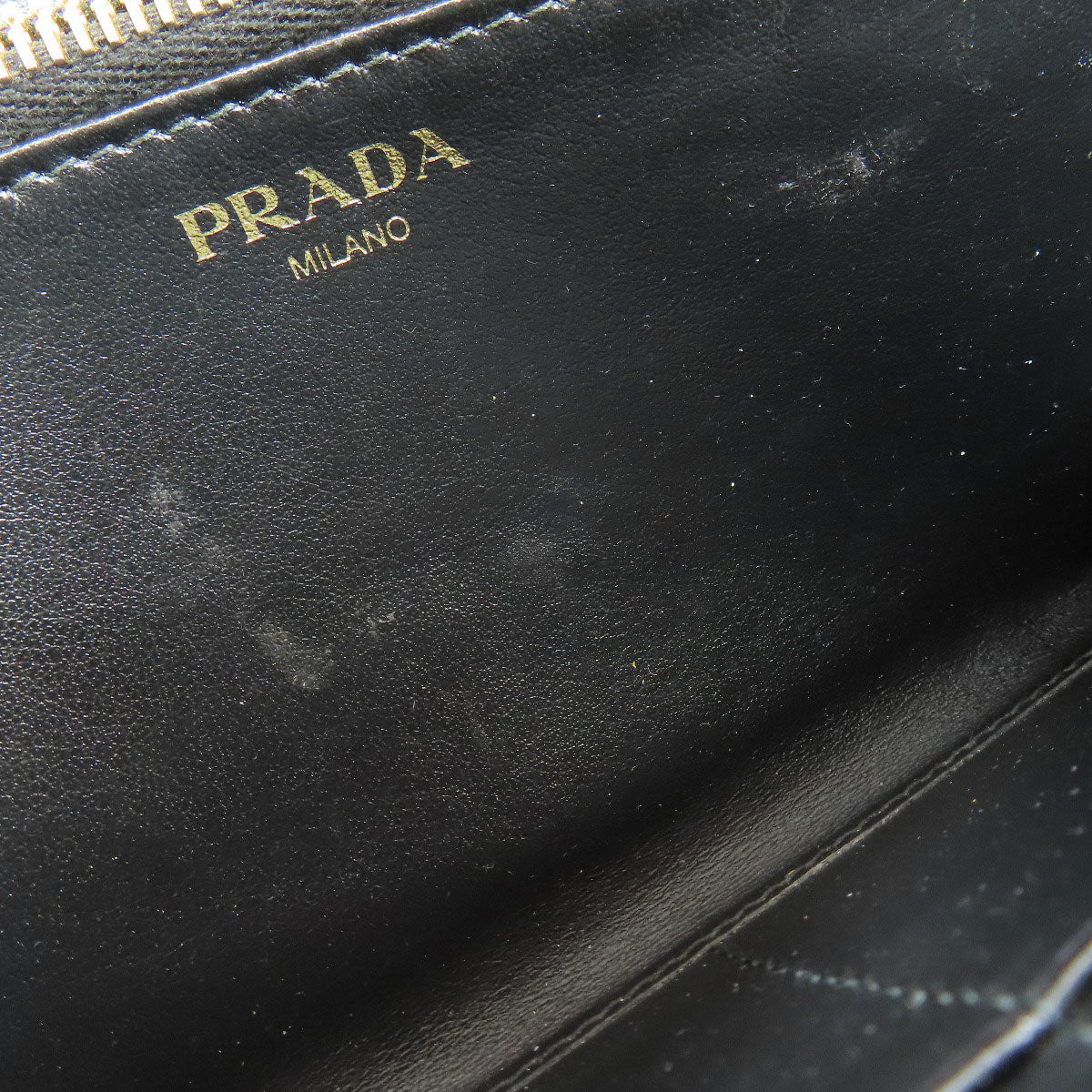 PRADA Zip Around Long wallet (with coin pocket) Leather Ladies [Used]