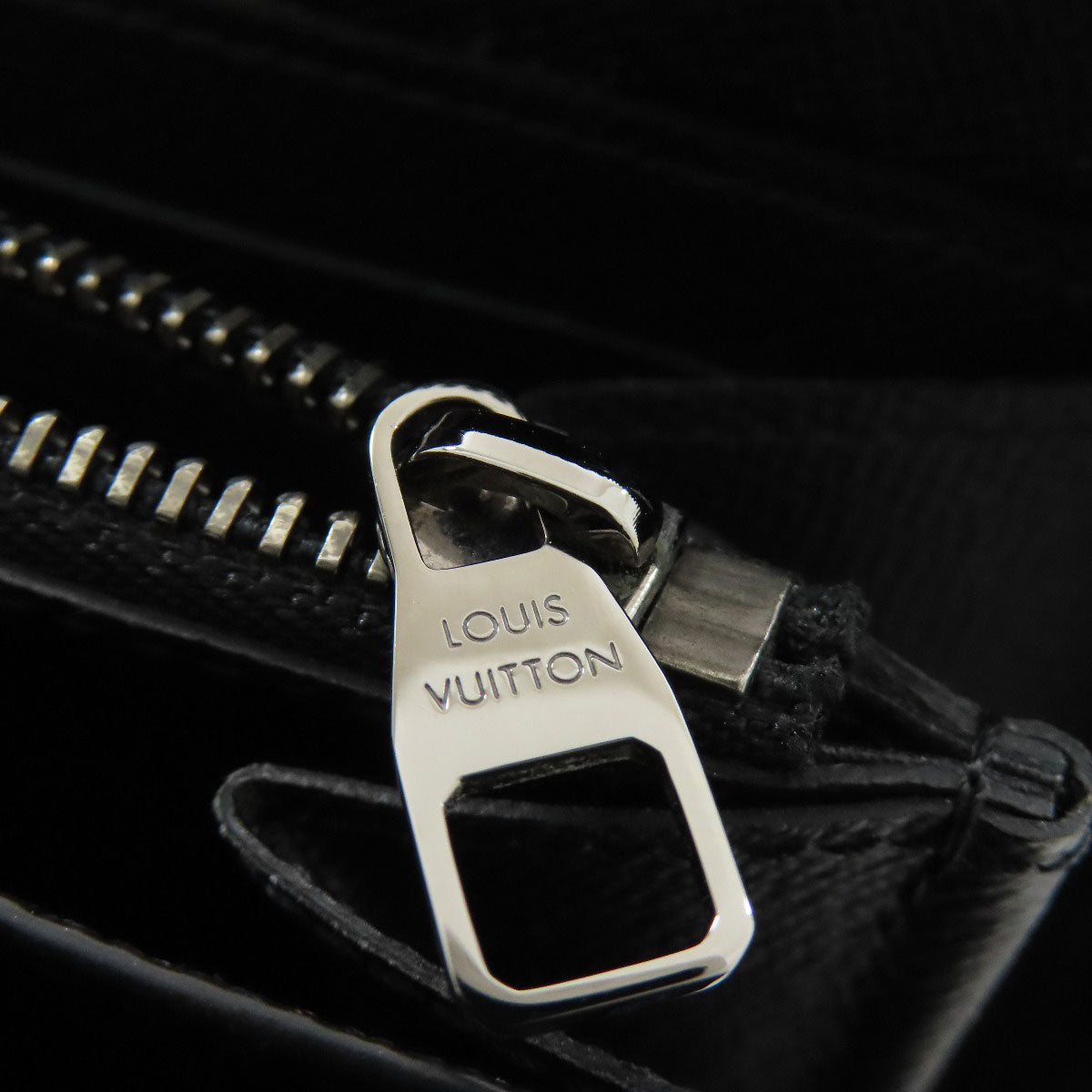 LOUIS VUITTON M61698 Zippy XL business bag Monogram Eclipse mens [Used]