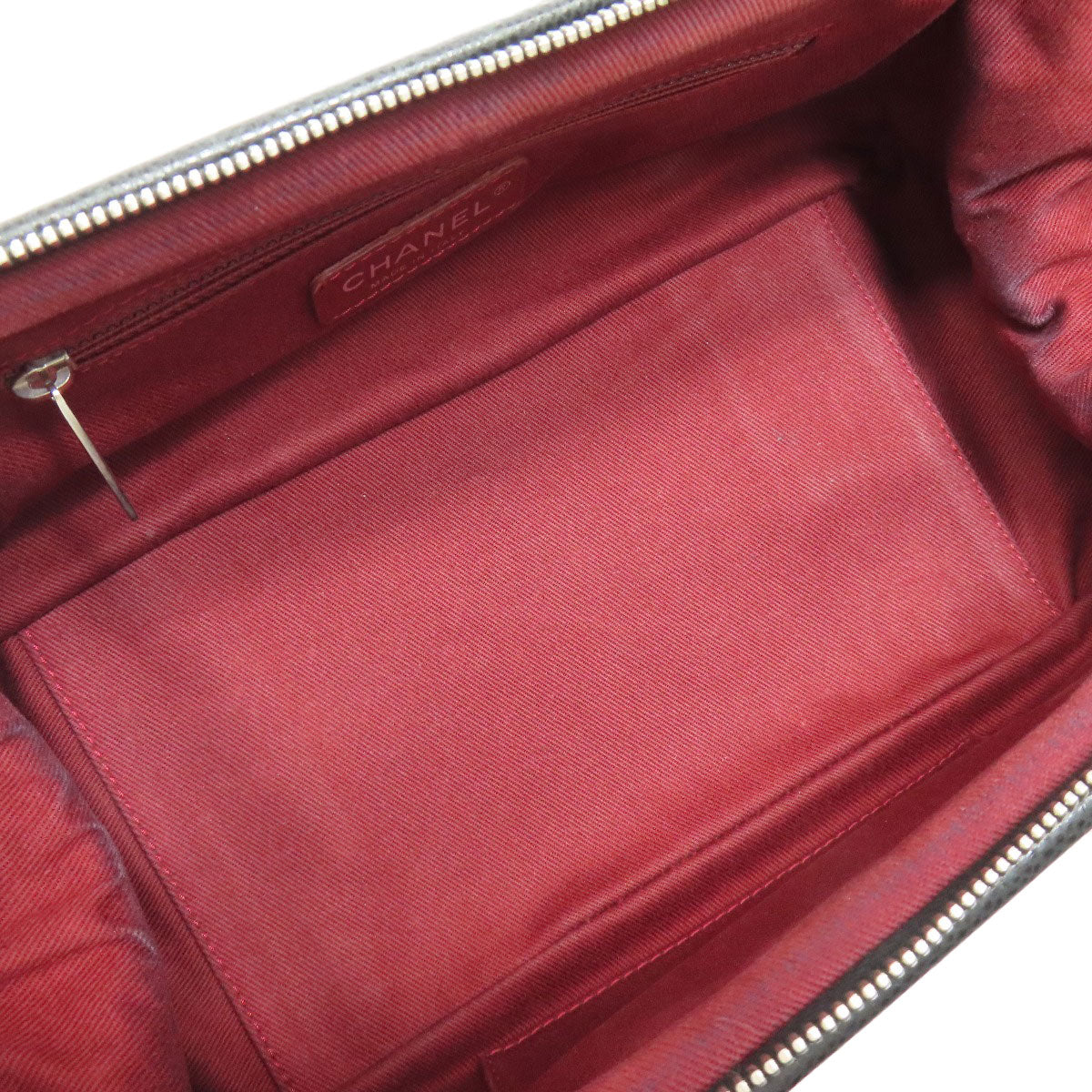 CHANEL Matelasse SilverHardware Tote Bag Grained Calfskin Skin Ladies [Used]