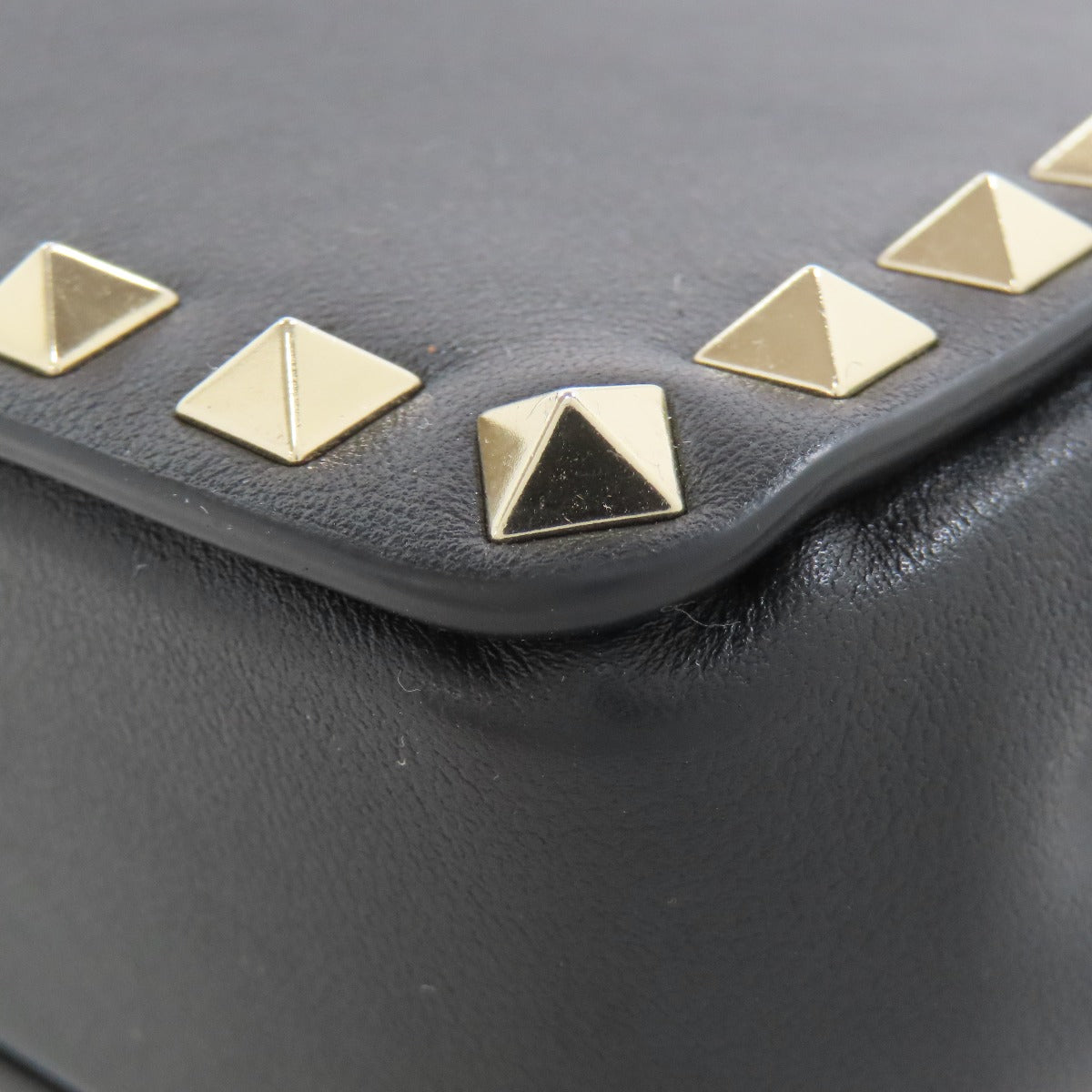 VALENTINO Studs Shoulder Bag Leather Ladies [Used]