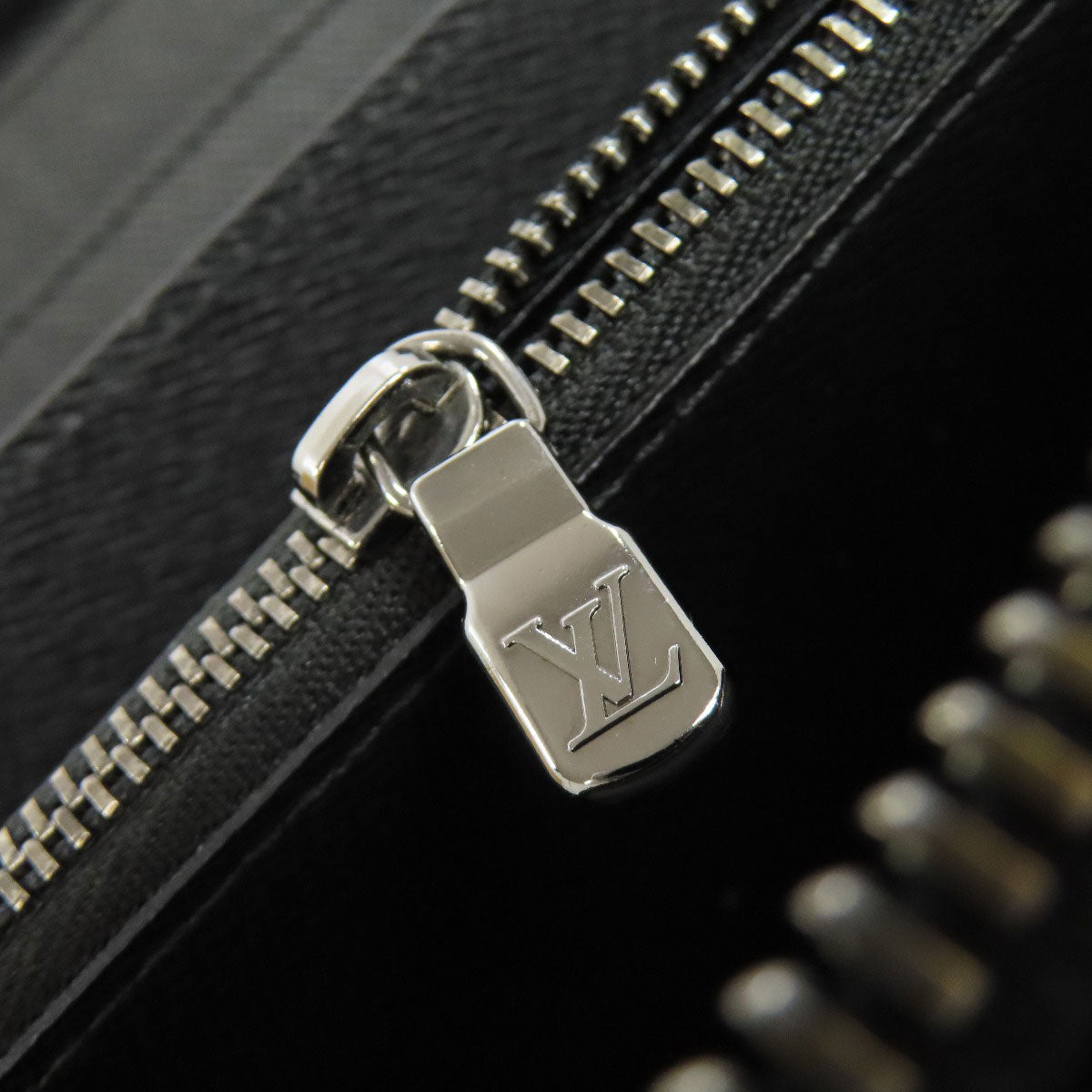 LOUIS VUITTON M61698 Zippy XL business bag Monogram Eclipse mens [Used]