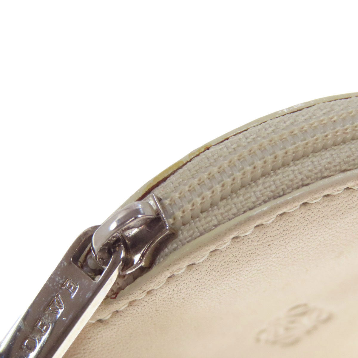 LOEWE Anagram Round Shape coin purse Calf Ladies [Used]