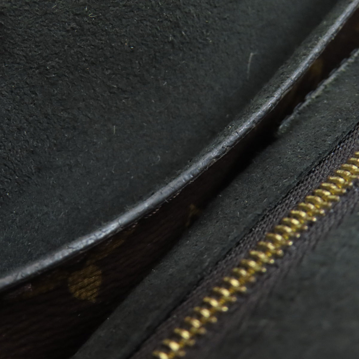 LOUIS VUITTON M43125 Flap Bag MM 2WAY Handbag Monogram canvas Ladies [Used]