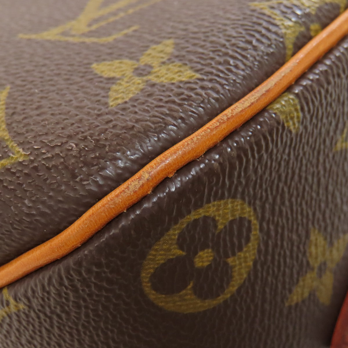 LOUIS VUITTON M51221 Blower Shoulder Bag Monogram canvas Ladies [Used]