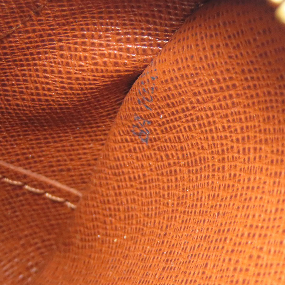 LOUIS VUITTON M51221 Blower Shoulder Bag Monogram canvas Ladies [Used]