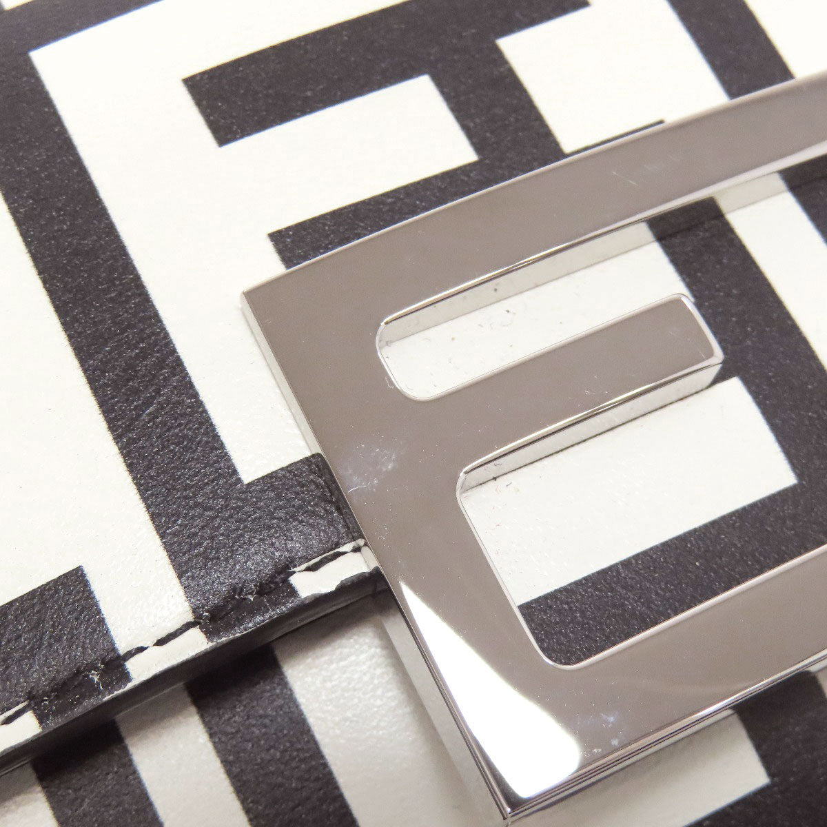 FENDI Marc Jacobs collaboration Baguette phone pouch 2-way Handbag Calf Ladies [Used]