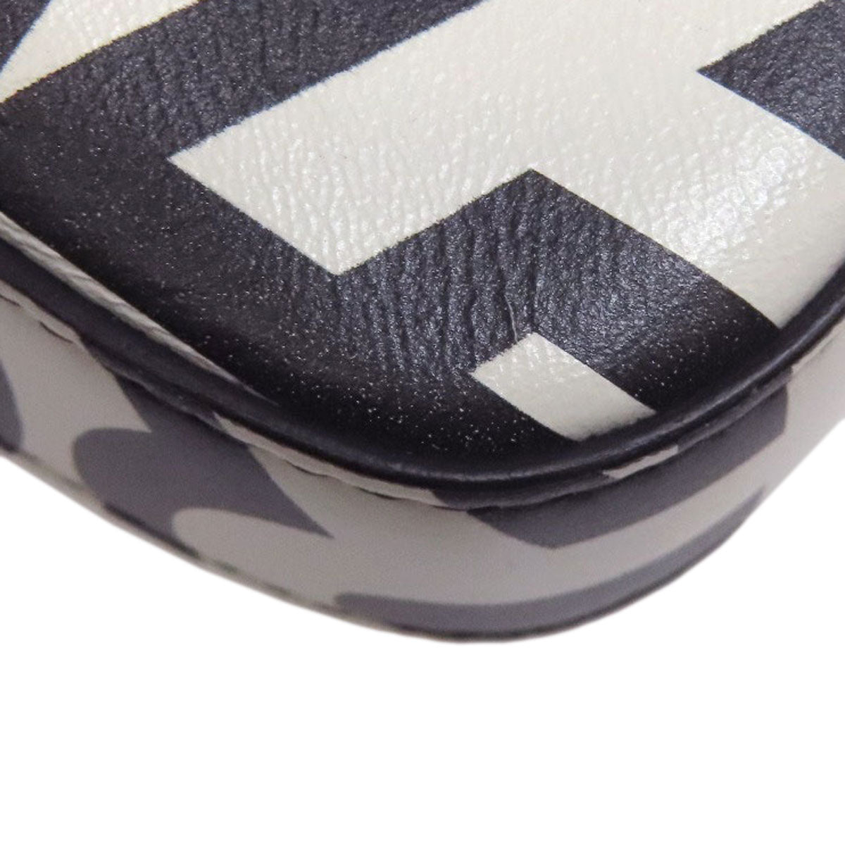 FENDI Marc Jacobs collaboration Baguette phone pouch 2-way Handbag Calf Ladies [Used]