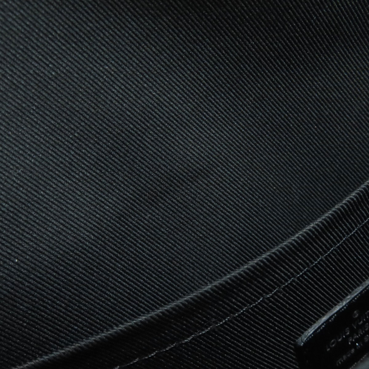 LOUIS VUITTON N50026 Studio Messenger 3D Shoulder Bag Damier canvas mens [Used]