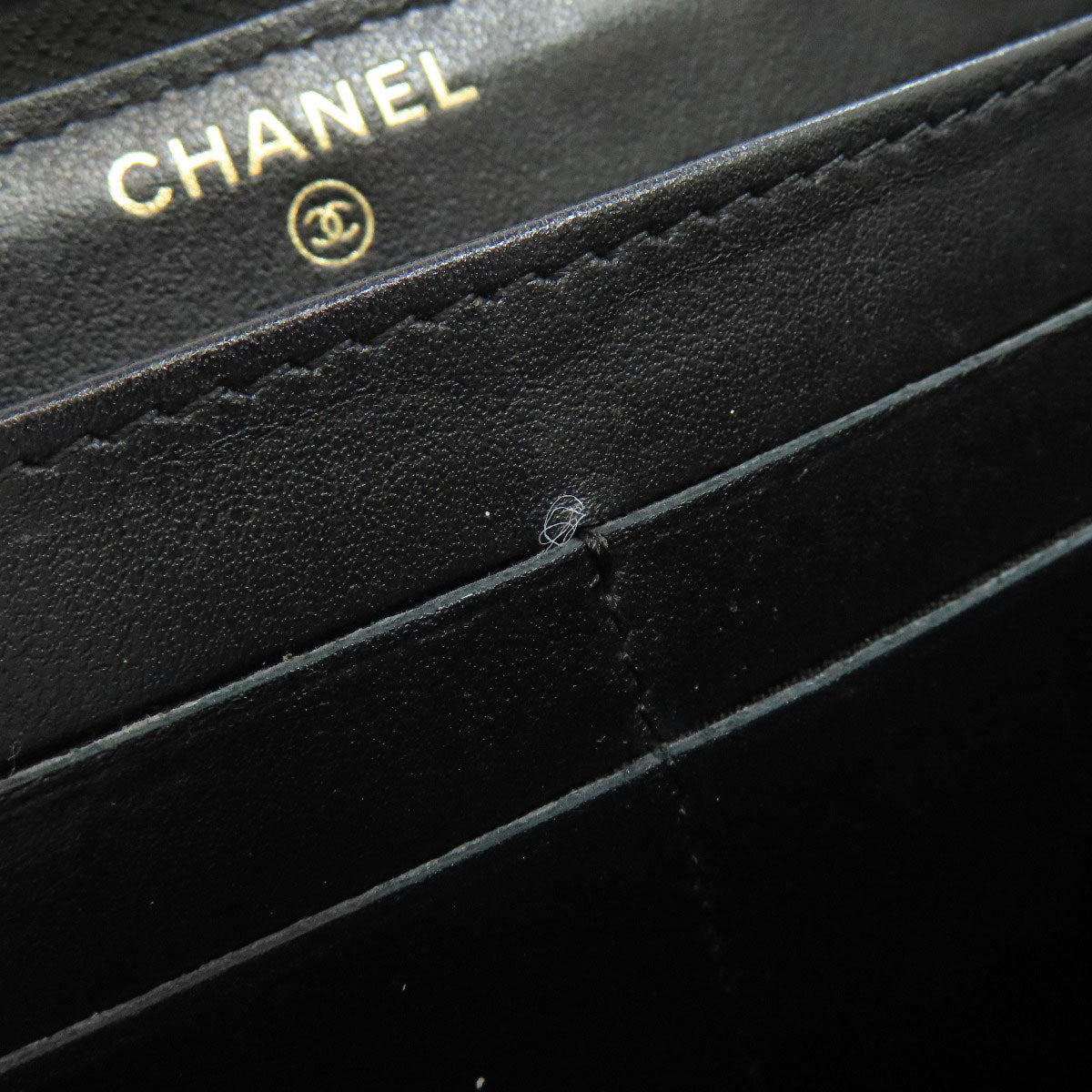 CHANEL Camellia GoldHardware Long wallet (with coin pocket) Lambskin Ladies [Used]
