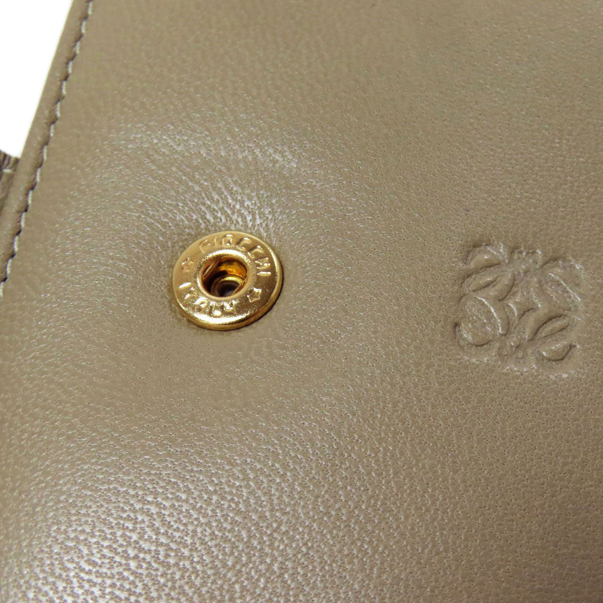 LOEWE   anagram Bifold Wallet with Coin Pocket  Lambskin Ladies [Used]