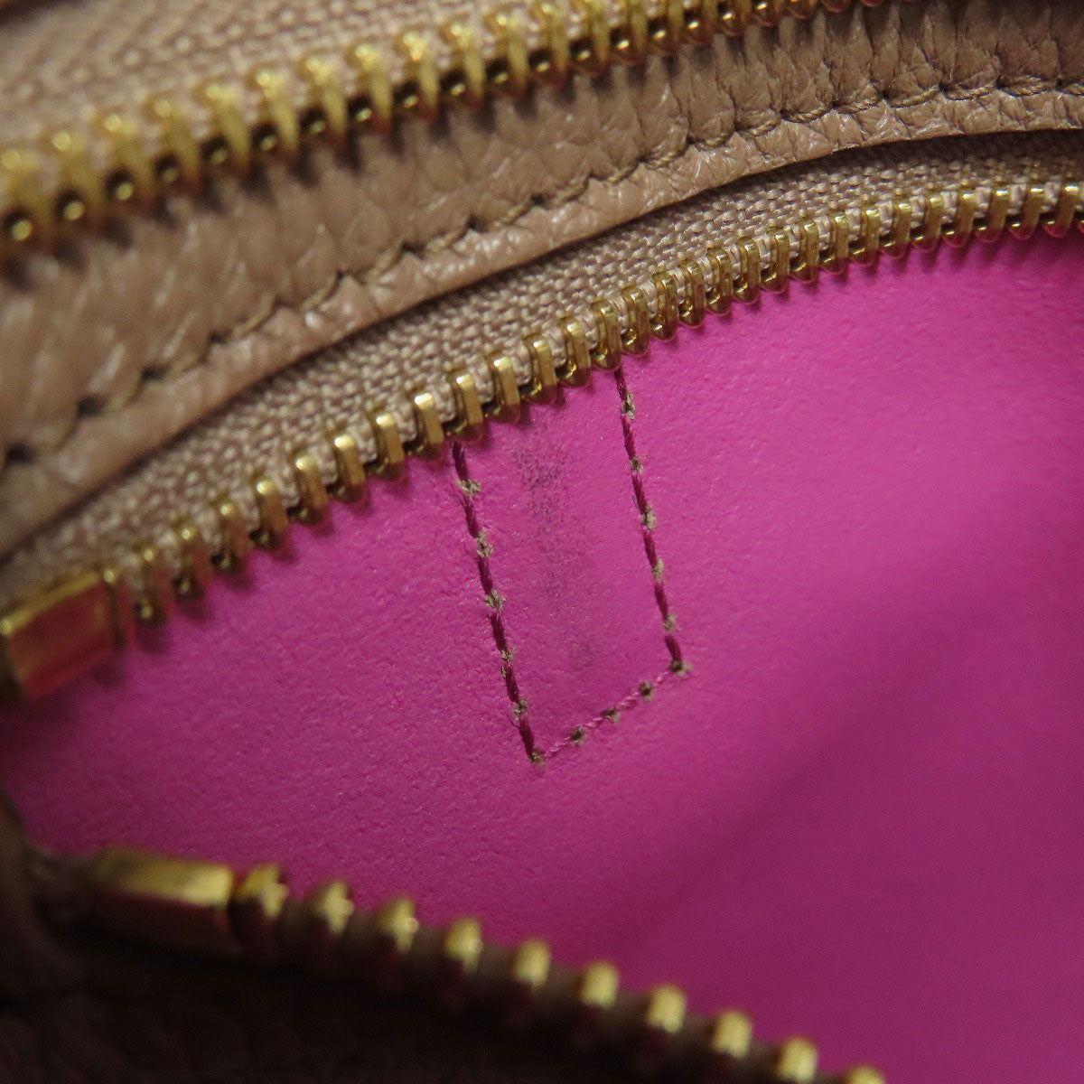 Salvatore Ferragamo Amy GanciniHardware Tote Bag Leather Ladies [Used]