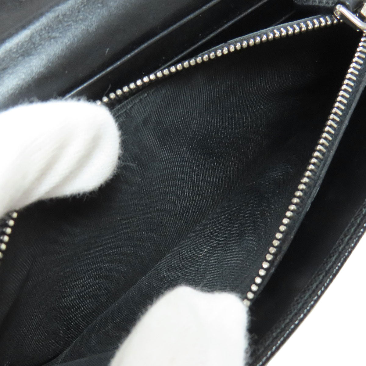 PRADA 1M1037 logo Long wallet (with coin pocket) Safiano Ladies [Used]