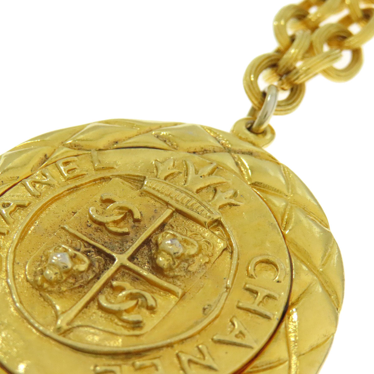 CHANEL Relief Matelasse Frame Round Reversible Pendant Necklace Ladies [Used]