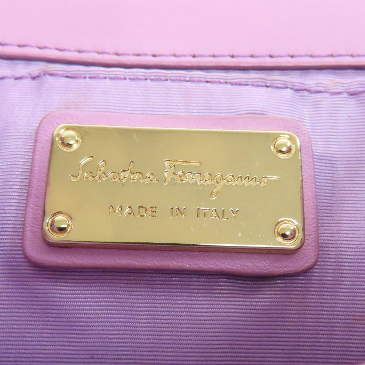 Salvatore Ferragamo Vara ribbon Shoulder Bag Leather Ladies [Used]