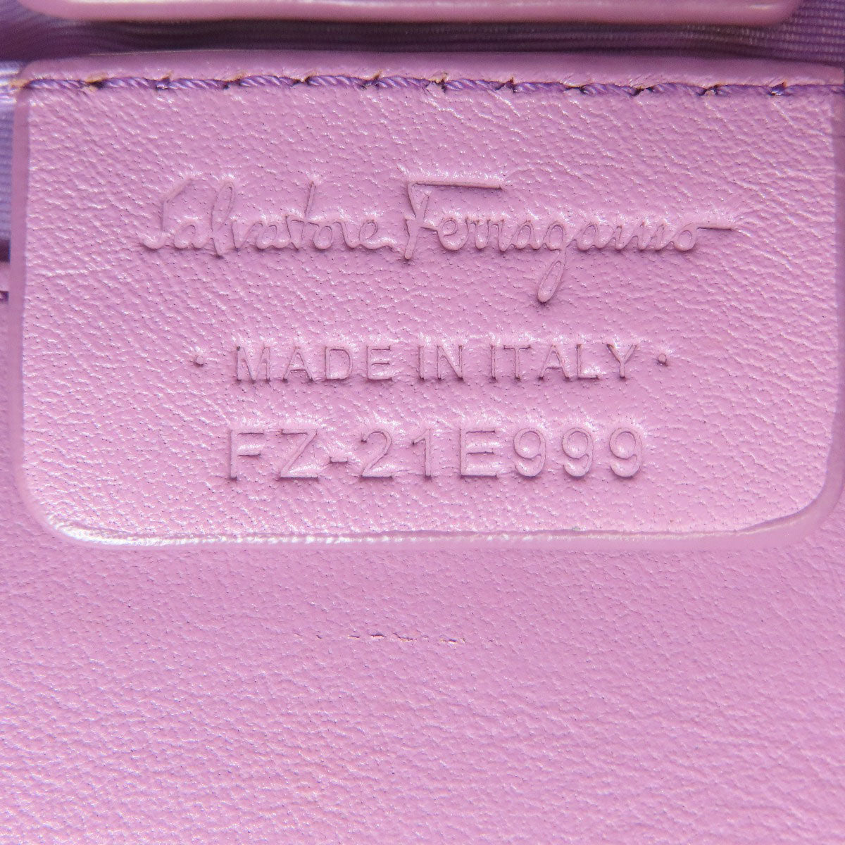 Salvatore Ferragamo Vara ribbon Shoulder Bag Leather Ladies [Used]