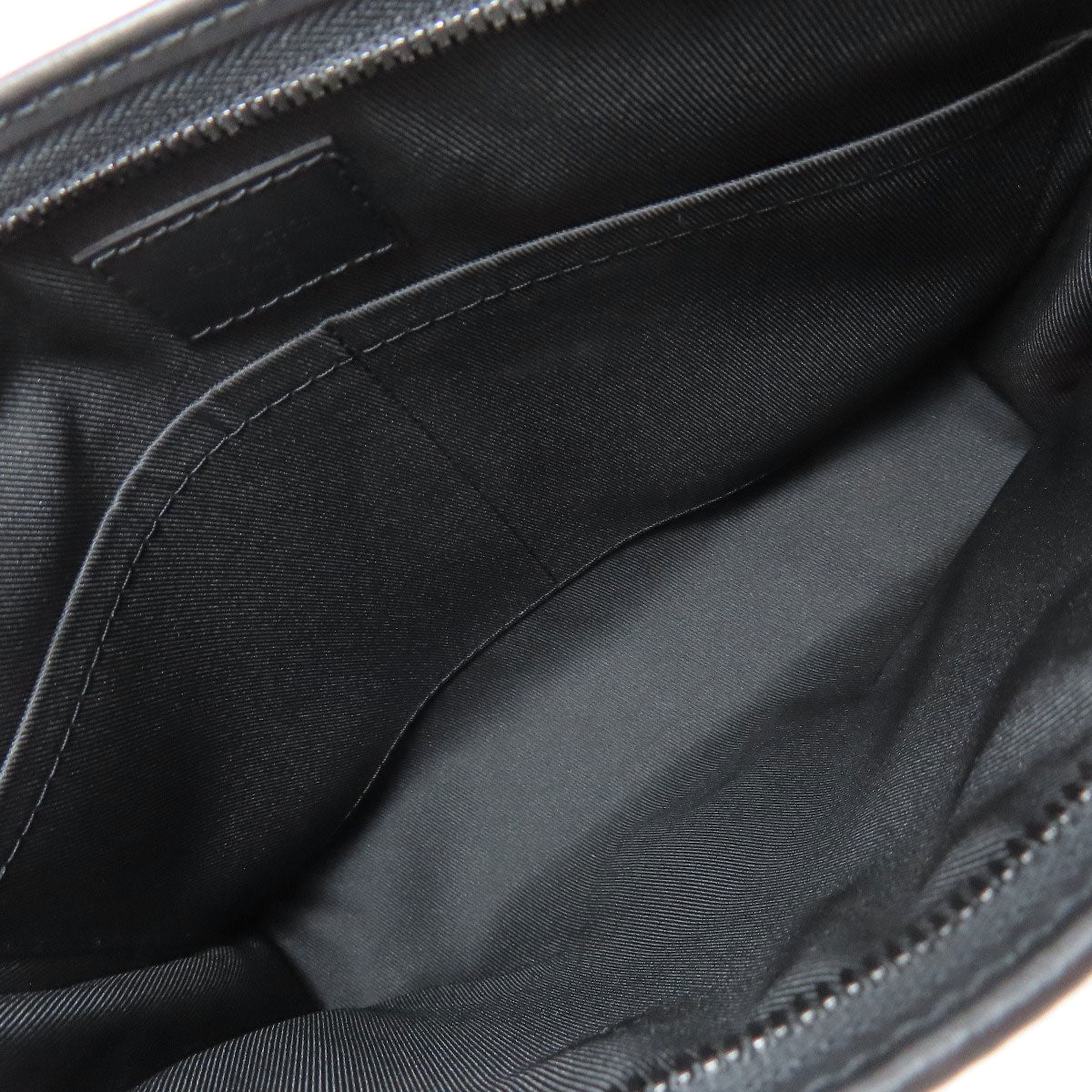 LOUIS VUITTON M59329 Messenger Voyage Aerogram Shoulder Bag Calf Ladies [Used]