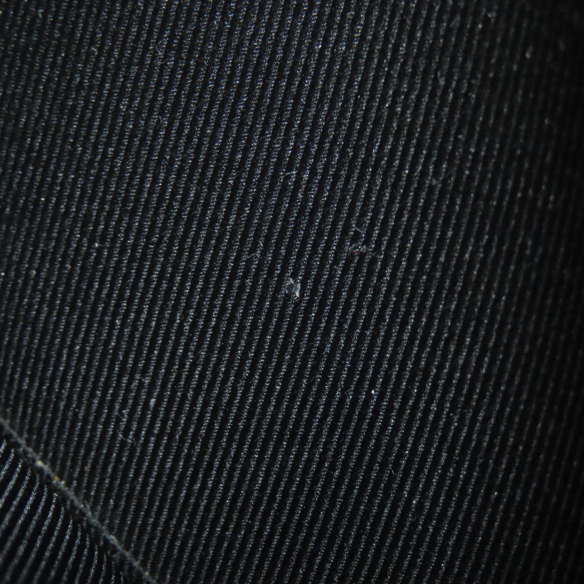 LOUIS VUITTON M20900 Keepall Bandouliere 25 Handbag Taurillon ClemenceLeather mens [Used]