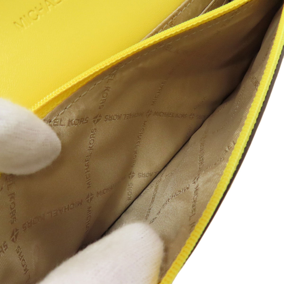 Michael Kors ChainShoulder wallet Long wallet (with coin pocket) Leather Ladies [Used]