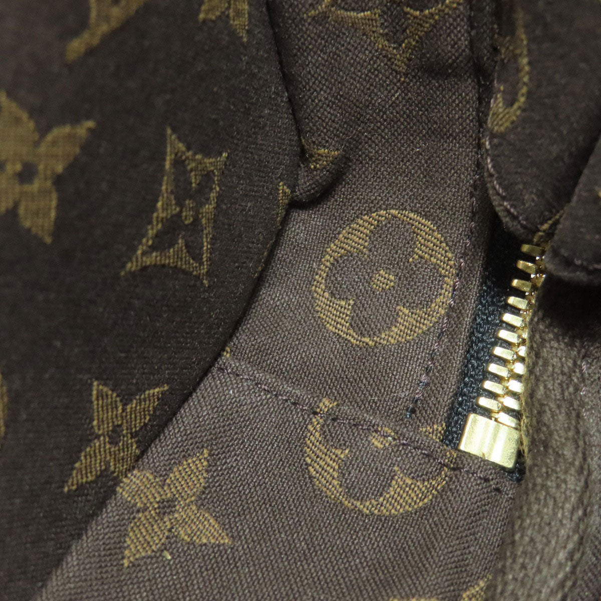 LOUIS VUITTON M80450 Utility crossbody body bag Calf Ladies [Used]