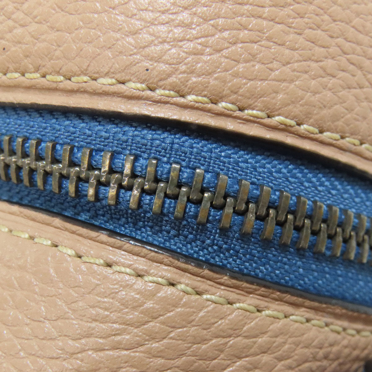 COACH 3905 Mickey Mouse Collaboration with Rope Climb Shoulder Bag Leather Ladies [Used]