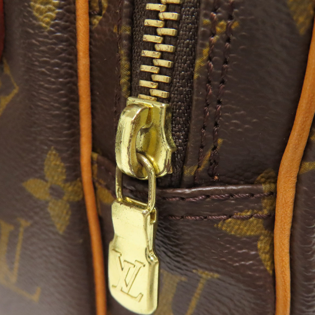 ルイヴィトン M45236 アマゾン ショルダーバッグ モノグラムキャンバス レディース 【中古】【LOUIS VUITTON】