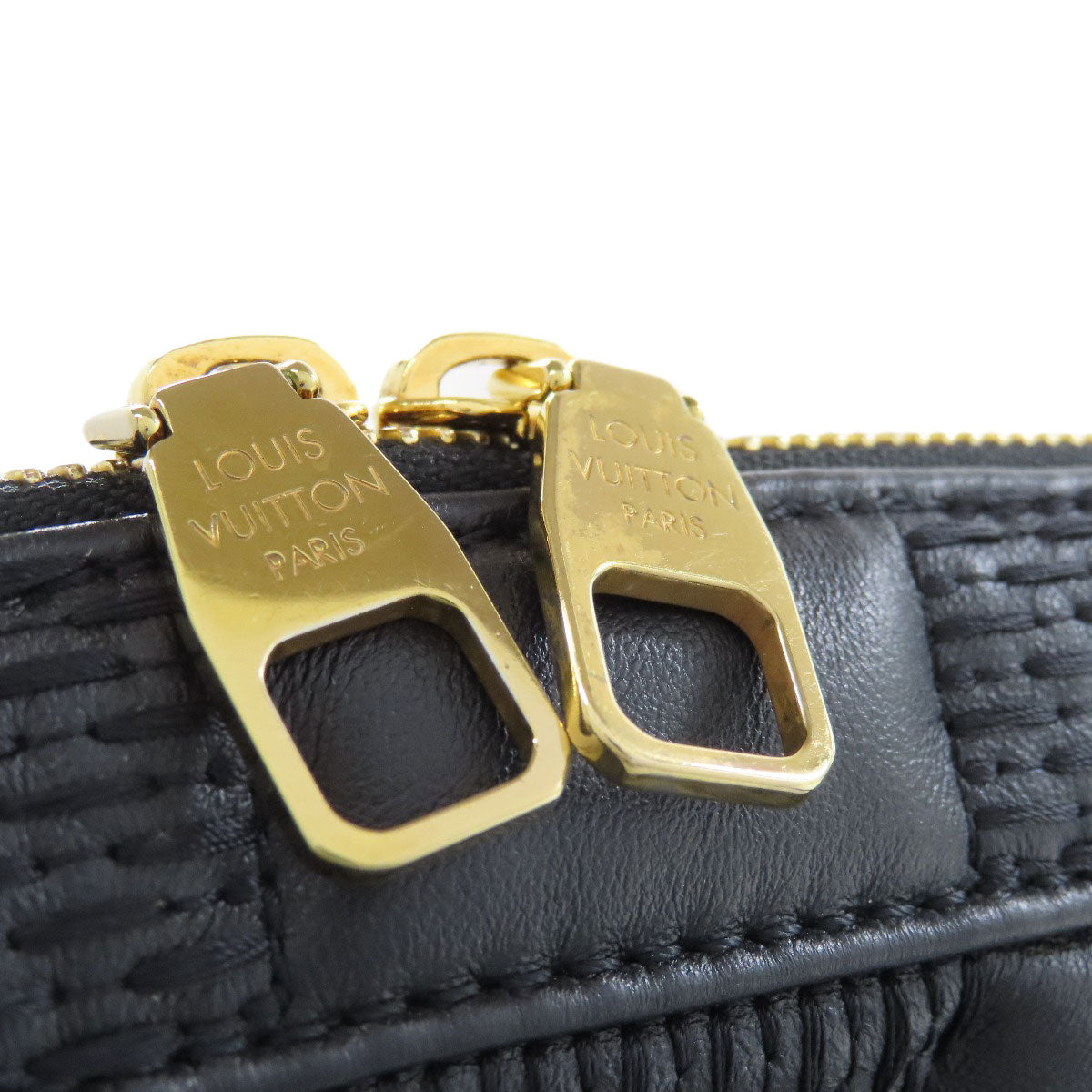 LOUIS VUITTON M59114 Troca MM Shoulder Bag Lambskin Ladies [Used]