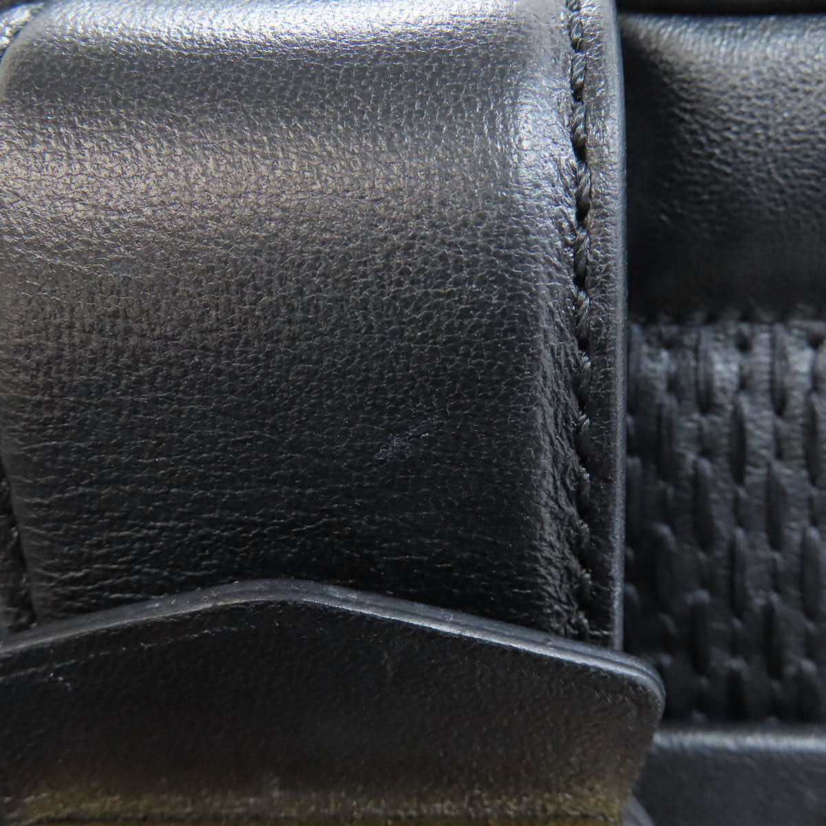 LOUIS VUITTON M59114 Troca MM Shoulder Bag Lambskin Ladies [Used]