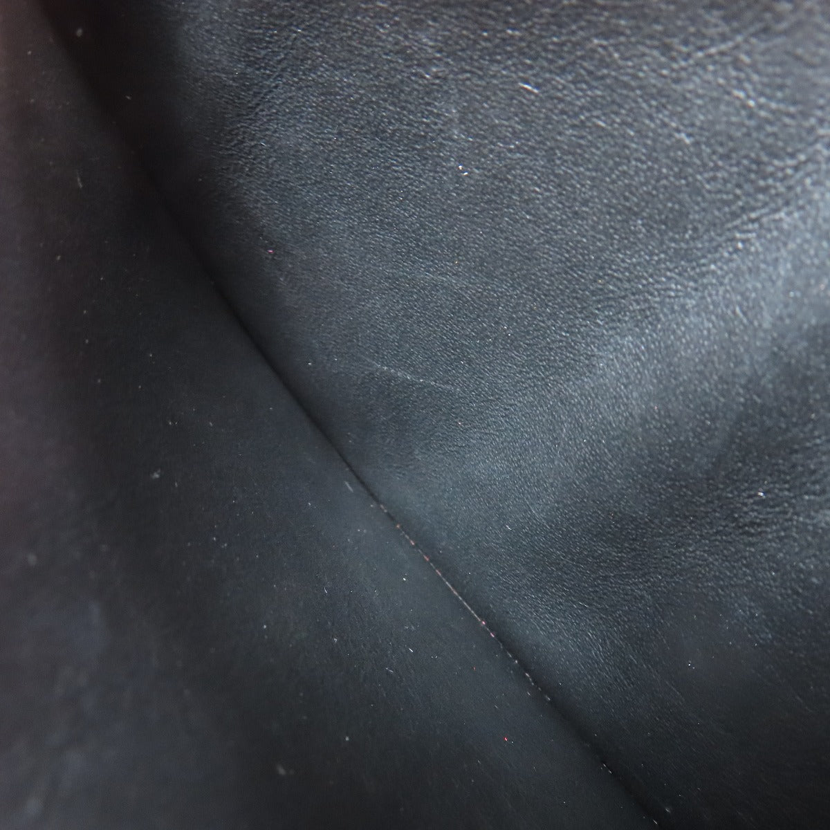 YVES SAINT LAURENT Chain Wallet Embossed Long wallet (with coin pocket) Leather Ladies [Used]