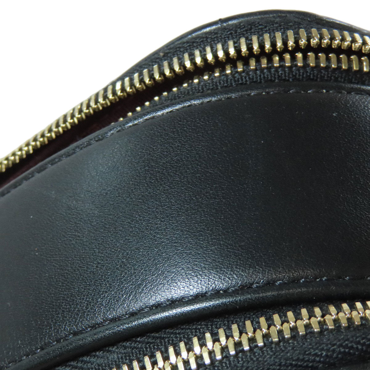 CHANEL ChainShoulder Matelasse GoldHardware Shoulder Bag Calf Ladies [Used]