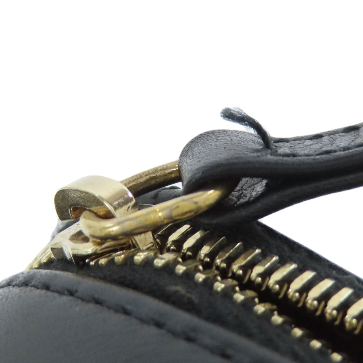 CHANEL ChainShoulder Matelasse GoldHardware Shoulder Bag Calf Ladies [Used]