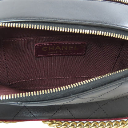 CHANEL ChainShoulder Matelasse GoldHardware Shoulder Bag Calf Ladies [Used]