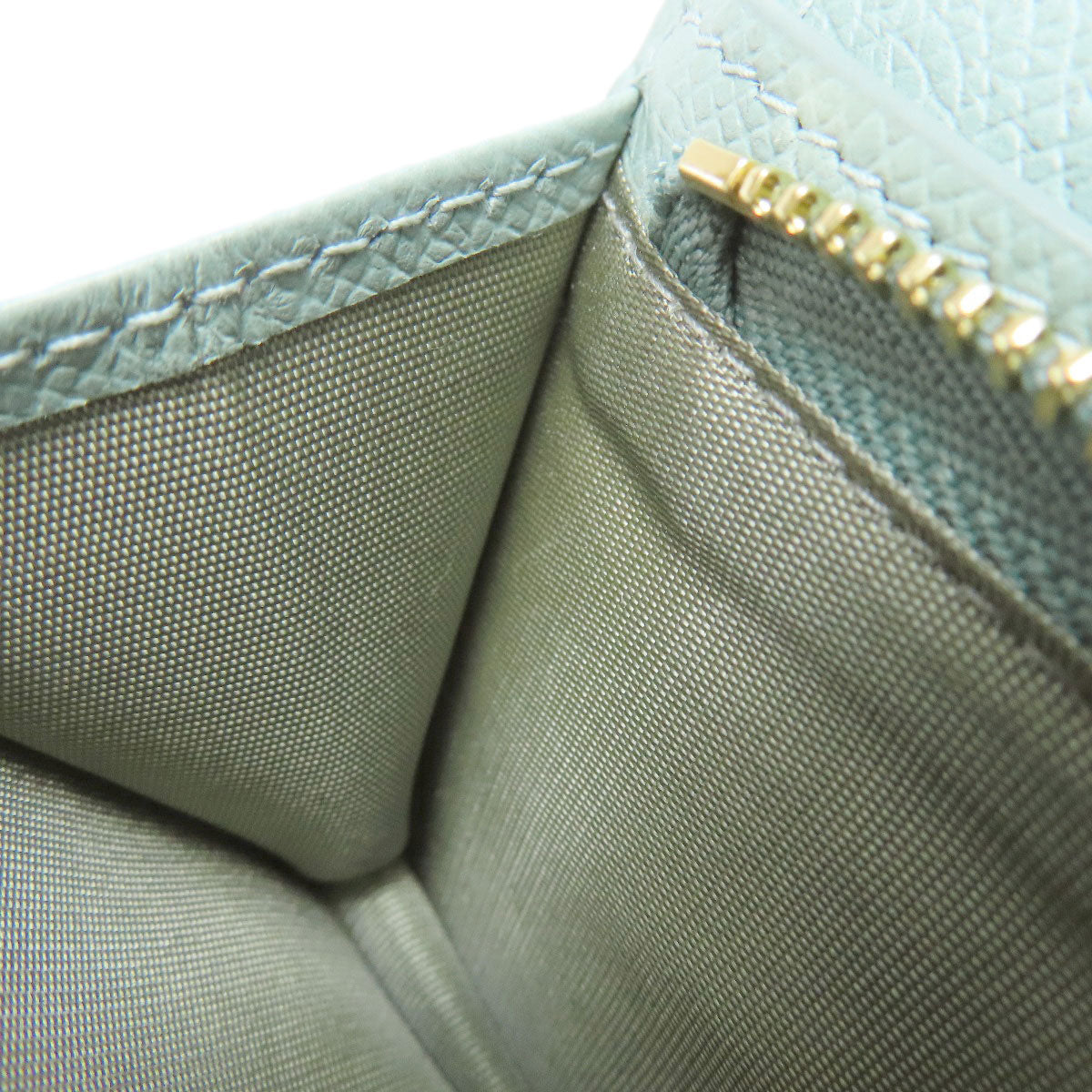 Salvatore Ferragamo Vara ribbon Bifold Wallet with Coin Pocket Leather Ladies [Used]