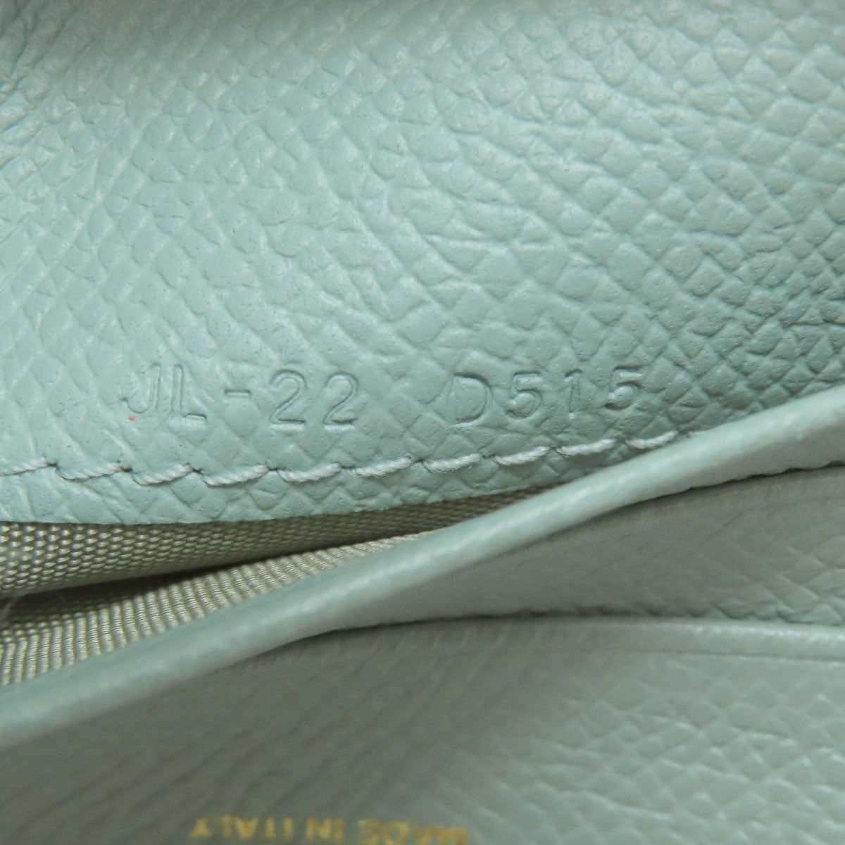 Salvatore Ferragamo Vara ribbon Bifold Wallet with Coin Pocket Leather Ladies [Used]