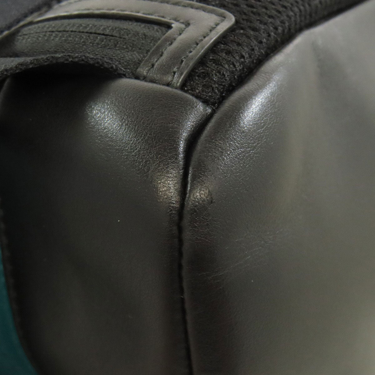 COACH F57477 Perforated Punching Backpack Â· Daypack Leather Ladies [Used]