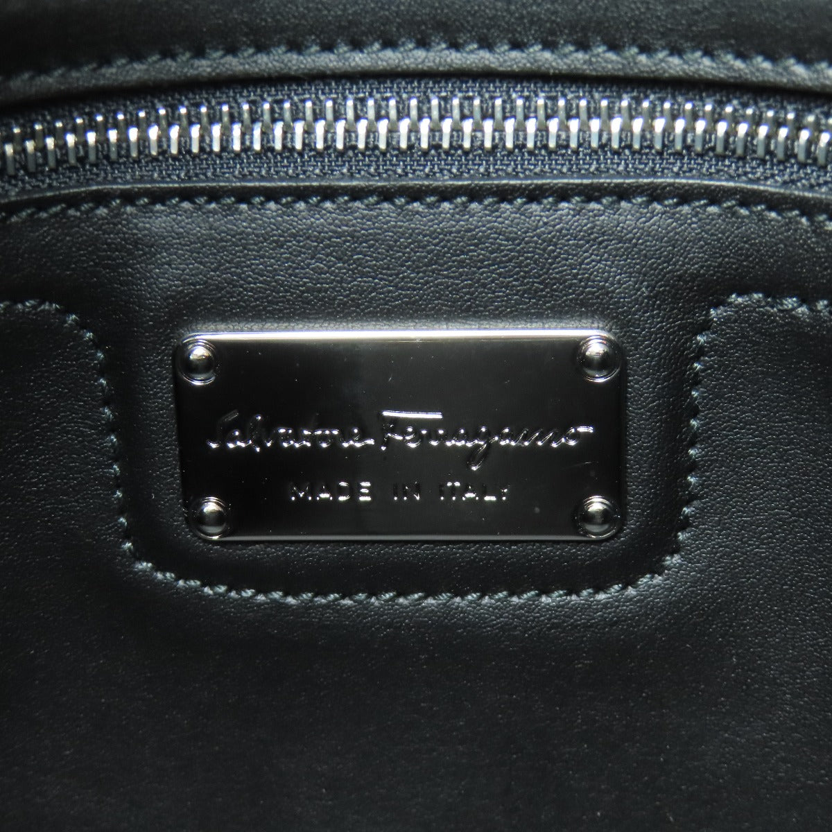 Salvatore Ferragamo   logo Tote Bag  Leather Ladies [Used]