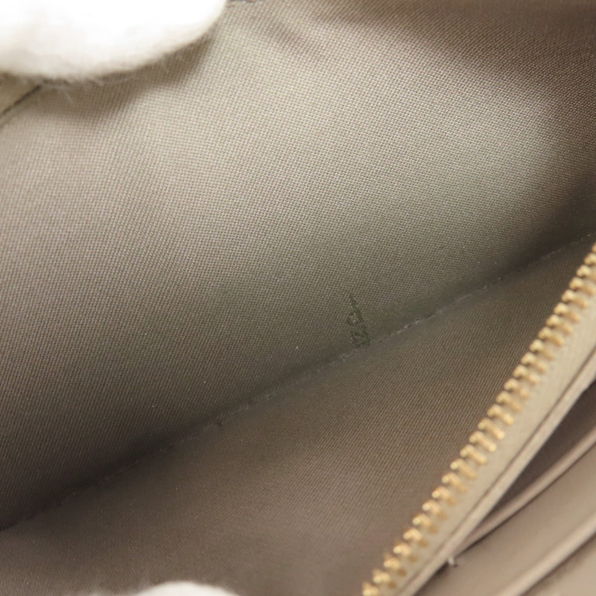 FENDI Ehuise Fendi Long wallet (with coin pocket) Leather Ladies [Used]