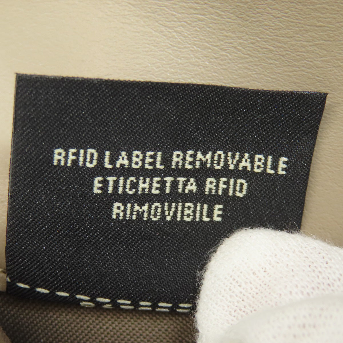 FENDI Ehuise Fendi Long wallet (with coin pocket) Leather Ladies [Used]