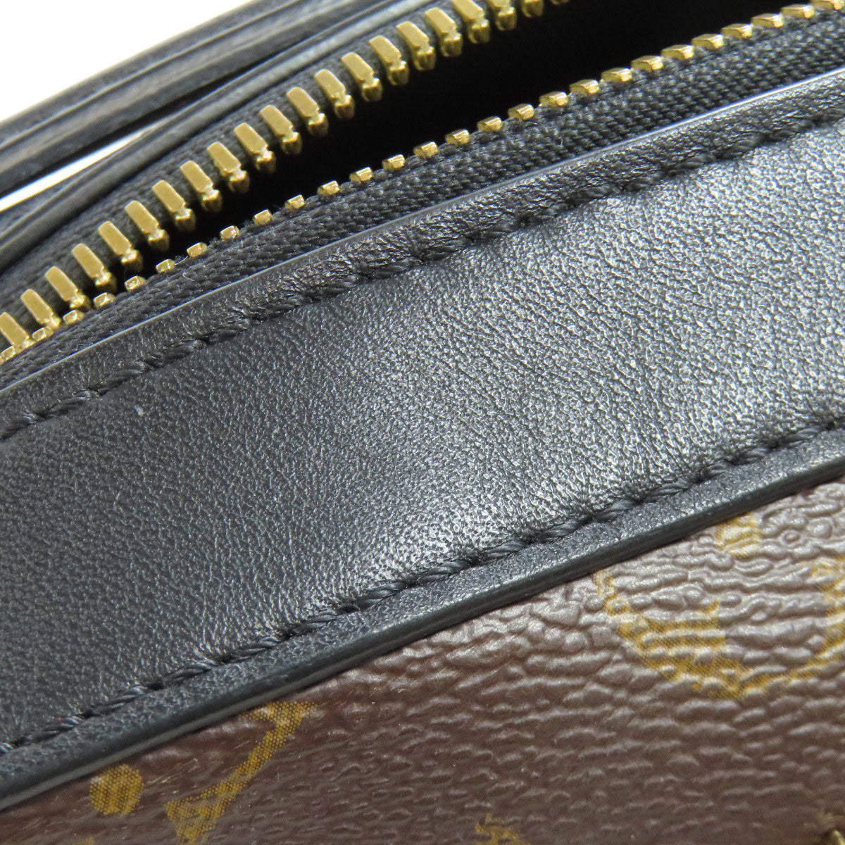 LOUIS VUITTON M43555 Saintonge Shoulder Bag Monogram canvas Ladies [Used]