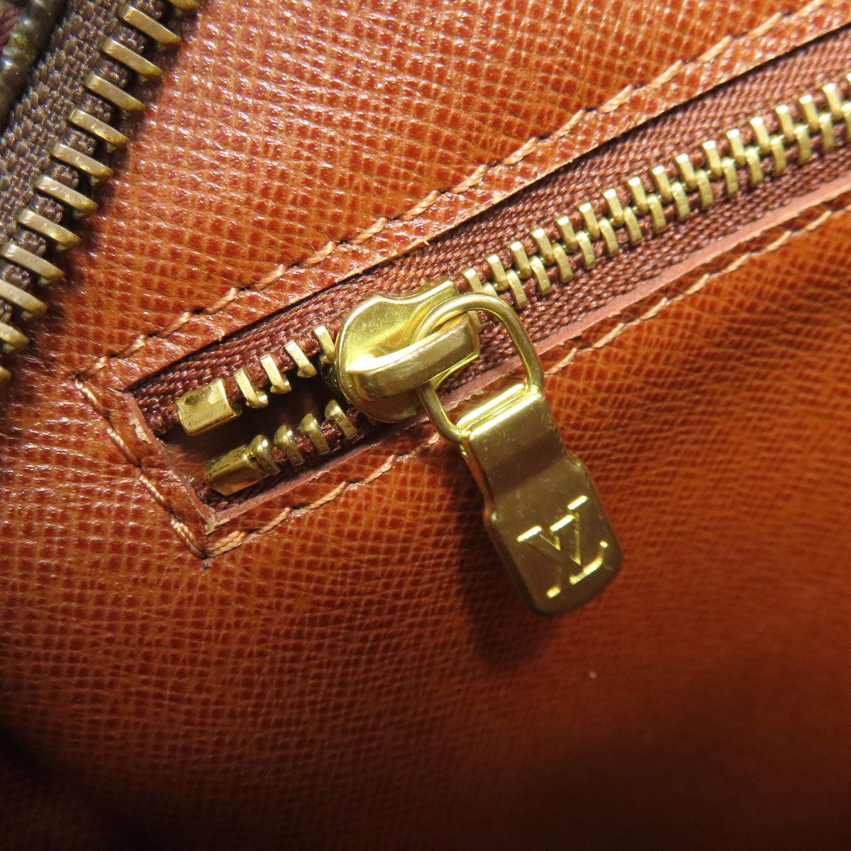 LOUIS VUITTON M45244 Nile Shoulder Bag Monogram canvas Ladies [Used]