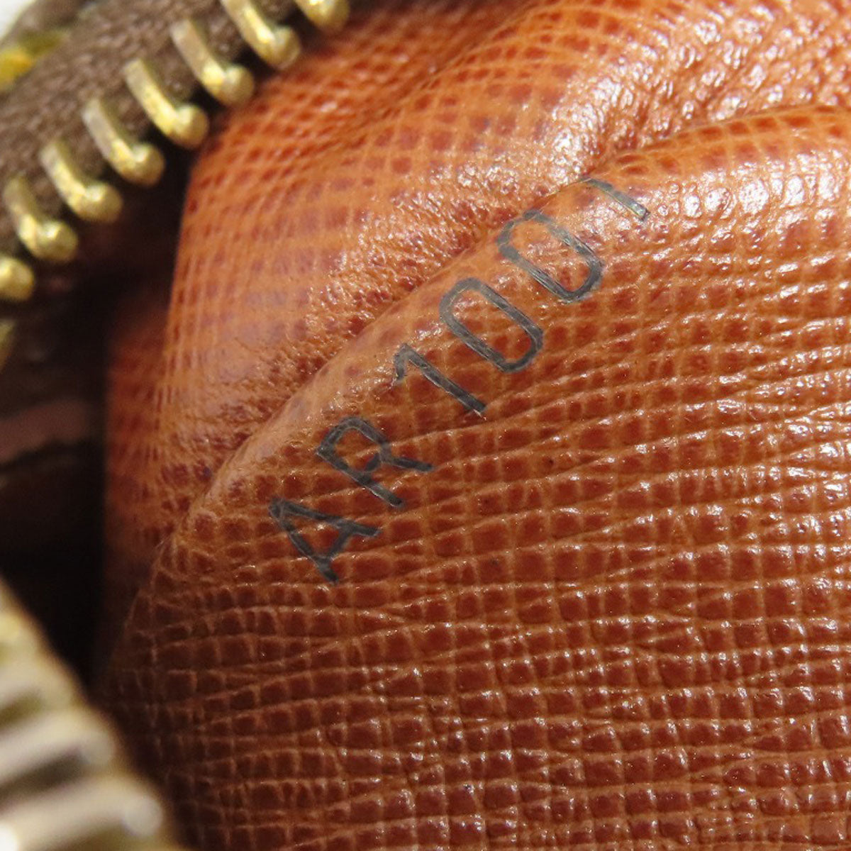 LOUIS VUITTON M45244 Nile Shoulder Bag Monogram canvas Ladies [Used]